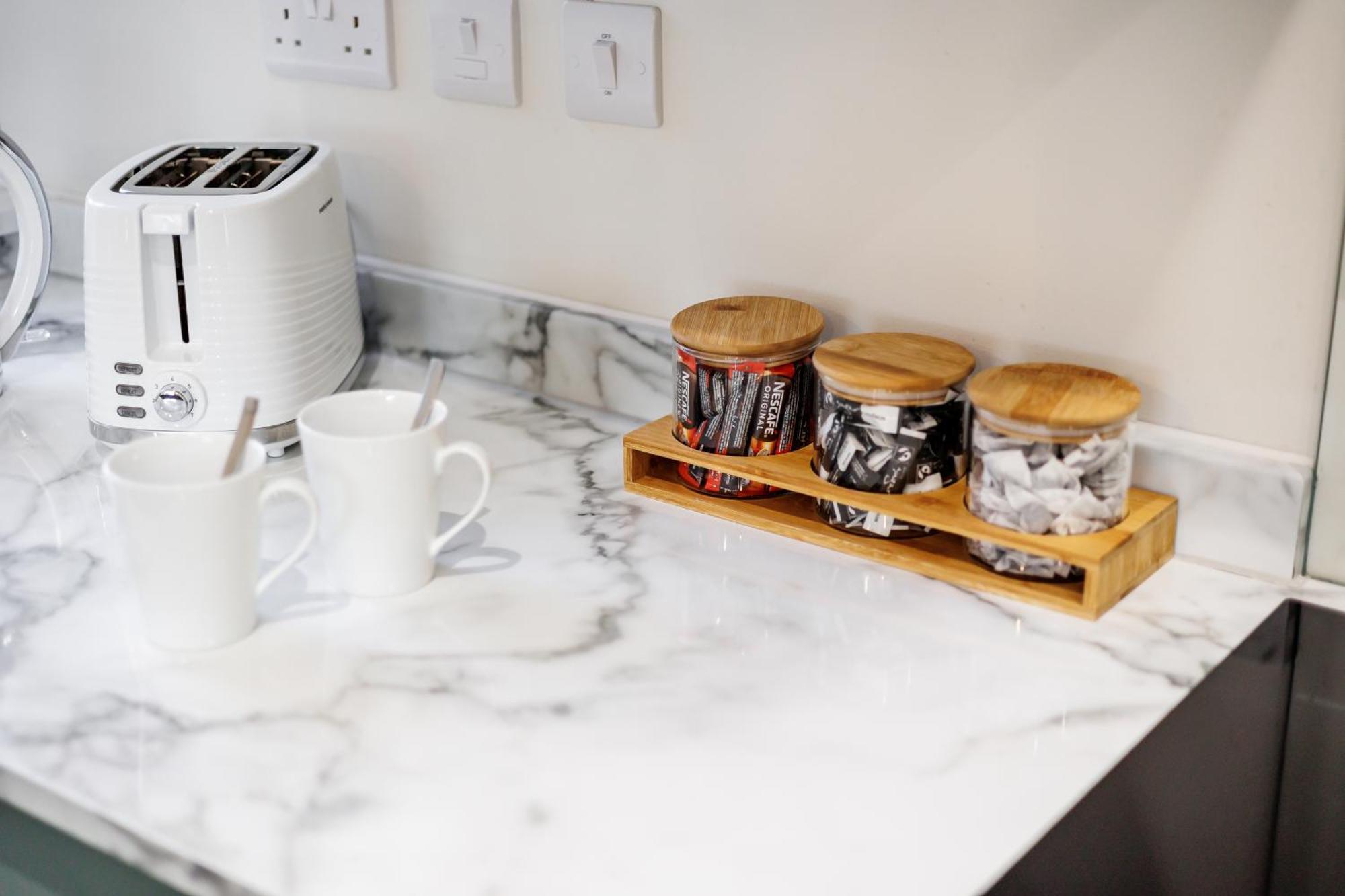 Sea Breeze - Pebbles Apartment บอร์นมัธ ภายนอก รูปภาพ
